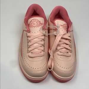 NEW Air Jordan washed coral 2/3 sneakers size 9